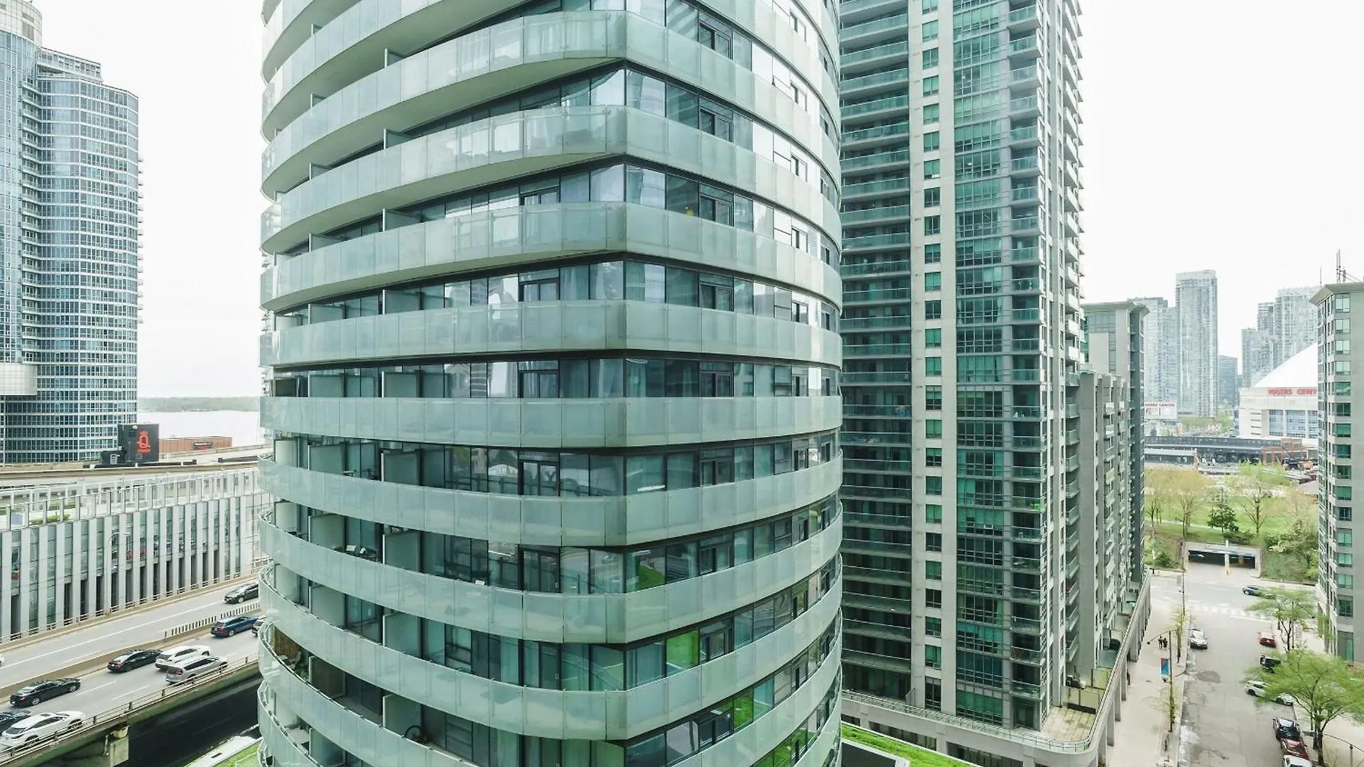 The One Apartment Toronto 0*,  Canada